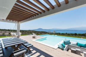 Luxurious Villa Alas - With Private Pool